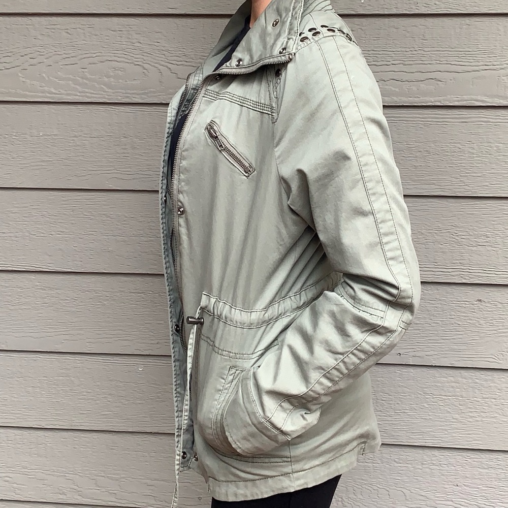 Studded Star Utility Jacket with Drawstring - Picture 6 of 12